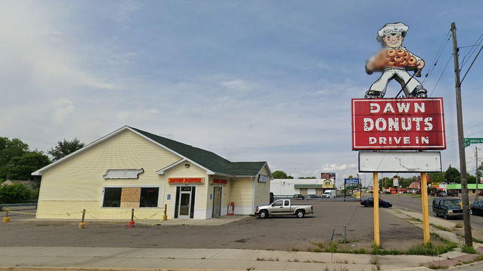 Dawn Donuts - 3405 Clio Rd - Flint Mi 48504